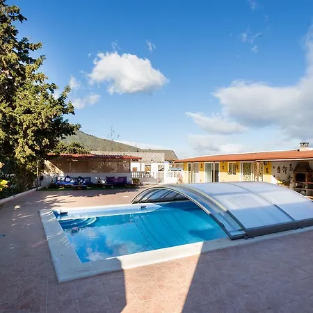 Casa Madera Vistas Mar Y Montana Holiday home *
